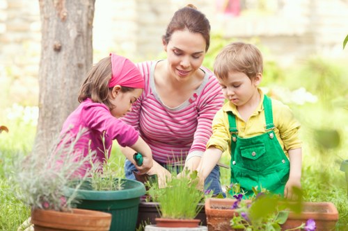 Accepted payment methods for Gardeners Kidbrooke including card and PayPal options